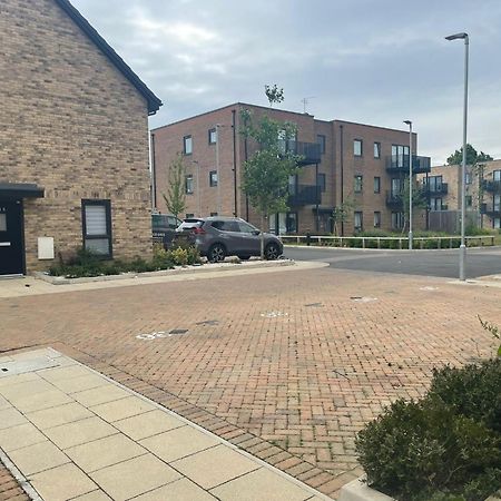 Apartamento Rendezvous Romford Exterior foto